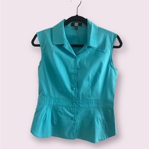Saks Fifth Avenue Blue Sleeveless Button-down top